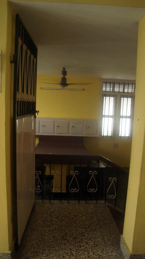 Bed And Bath For 1-8 People Hotel Thiruvananthapuram Exterior photo