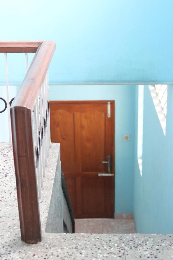 Bed And Bath For 1-8 People Hotel Thiruvananthapuram Exterior photo