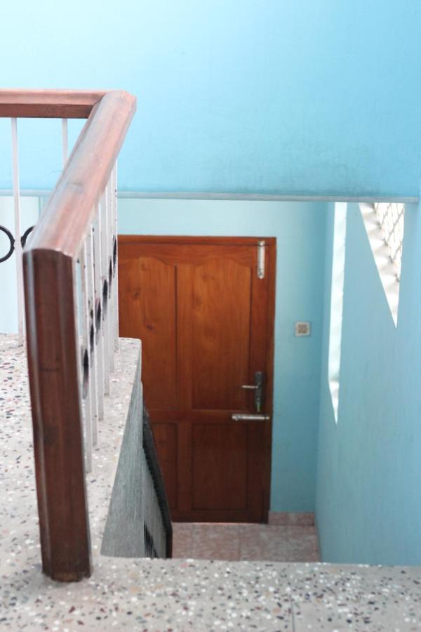Bed And Bath For 1-8 People Hotel Thiruvananthapuram Exterior photo